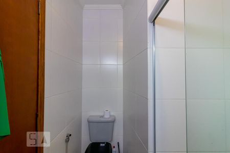 Casa à venda com 200m², 3 quartos e 4 vagasBanheiro da Suíte 1