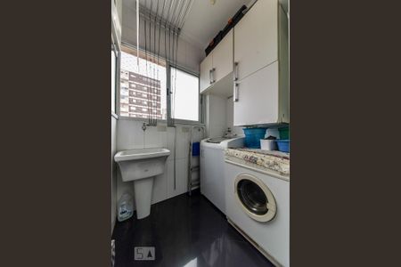 Apartamento à venda com 104m², 3 quartos e 2 vagasLavanderia