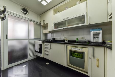 Apartamento à venda com 104m², 3 quartos e 2 vagasCozinha