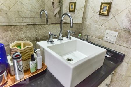 Apartamento à venda com 104m², 3 quartos e 2 vagasBanheiro da Suíte