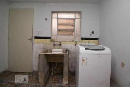 Casa à venda com 215m², 4 quartos e 2 vagasÁrea de Serviço