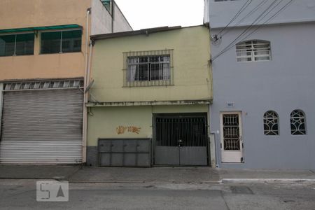 Casa à venda com 215m², 4 quartos e 2 vagasFachada