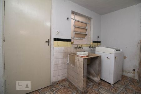 Casa à venda com 215m², 4 quartos e 2 vagasÁrea de Serviço