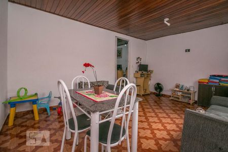 Casa à venda com 215m², 4 quartos e 2 vagasSala Casa 2