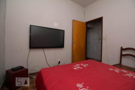 Casa à venda com 215m², 4 quartos e 2 vagasQuarto 3 Casa 1