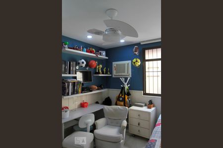 Apartamento à venda com 324m², 4 quartos e 2 vagasQuarto 2