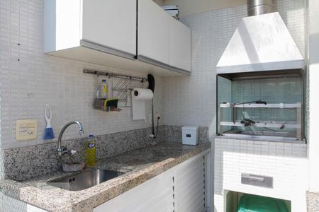 Apartamento à venda com 324m², 4 quartos e 2 vagasCobertura - Churrasqueira