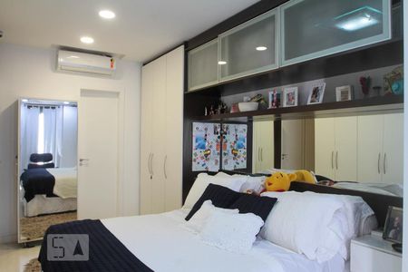 Apartamento à venda com 324m², 4 quartos e 2 vagasQuarto 3 - Suíte
