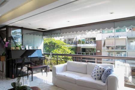 Apartamento à venda com 324m², 4 quartos e 2 vagasSala