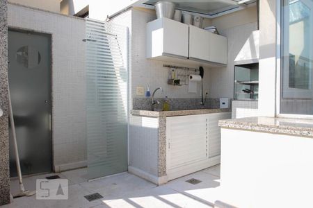 Apartamento à venda com 324m², 4 quartos e 2 vagasCobertura