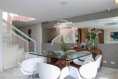 Apartamento à venda com 324m², 4 quartos e 2 vagasSala