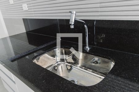 Apartamento à venda com 64m², 2 quartos e 1 vagaCozinha Pia