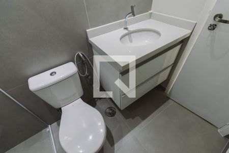 Banheiro de apartamento à venda com 2 quartos, 64m² em Perdizes, São Paulo