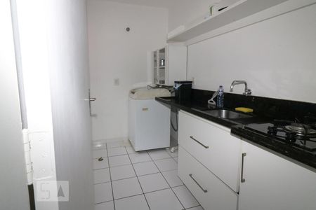 Cozinha de kitnet/studio à venda com 1 quarto, 28m² em Auxiliadora, Porto Alegre