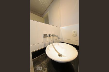 Banheiro de apartamento para alugar com 1 quarto, 40m² em Vila Augusta, Guarulhos