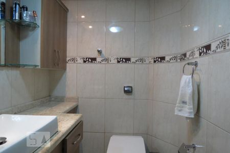 Apartamento para alugar com 70m², 2 quartos e sem vagaBanheiro 