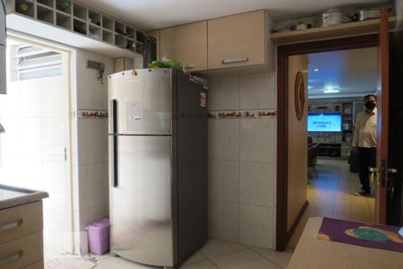 Apartamento para alugar com 70m², 2 quartos e sem vagaCozinha 