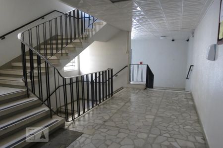Apartamento para alugar com 70m², 2 quartos e sem vagaEscadaria 