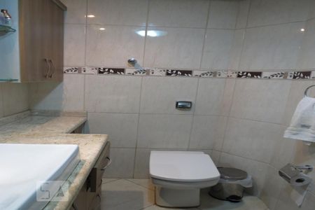 Apartamento para alugar com 70m², 2 quartos e sem vagaBanheiro 