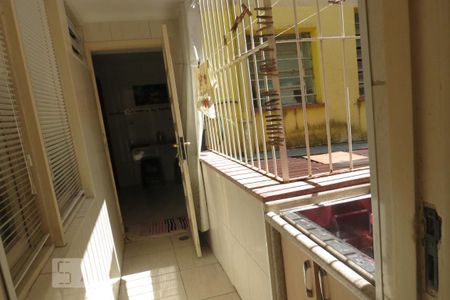 Apartamento para alugar com 70m², 2 quartos e sem vagaCorredor da área de serviço para cozinha 