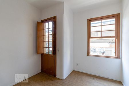 Apartamento para alugar com 83m², 2 quartos e sem vagaSala