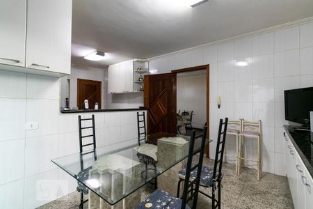 Casa para alugar com 350m², 3 quartos e 4 vagasCozinha