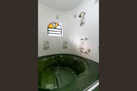 Casa para alugar com 350m², 3 quartos e 4 vagasBanheiro da Suíte