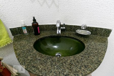 Casa para alugar com 350m², 3 quartos e 4 vagasLavabo da Sala