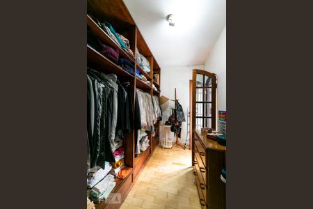 Casa para alugar com 350m², 3 quartos e 4 vagasSuíte - Closet