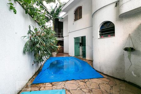 Casa para alugar com 350m², 3 quartos e 4 vagasQuintal - Piscina