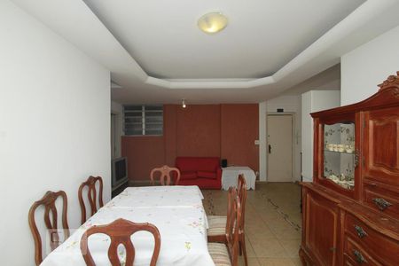 Sala de apartamento à venda com 2 quartos, 80m² em Cosme Velho, Rio de Janeiro