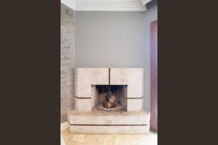 Sala de casa à venda com 3 quartos, 409m² em Vila Jardim, Porto Alegre