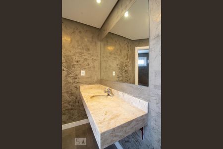 Casa à venda com 409m², 3 quartos e 4 vagasBanheiro