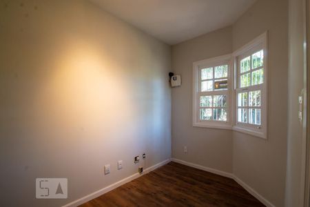 Casa à venda com 409m², 3 quartos e 4 vagasEscritório