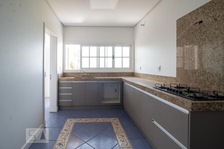 Casa à venda com 409m², 3 quartos e 4 vagasCozinha 