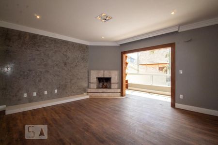 Sala de casa à venda com 3 quartos, 409m² em Vila Jardim, Porto Alegre