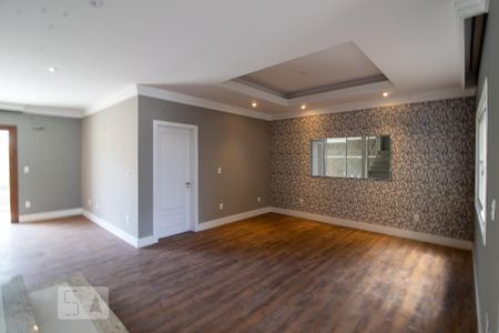 Sala de casa à venda com 3 quartos, 409m² em Vila Jardim, Porto Alegre