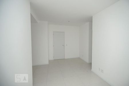 Sala de apartamento à venda com 2 quartos, 60m² em Todos Os Santos, Rio de Janeiro