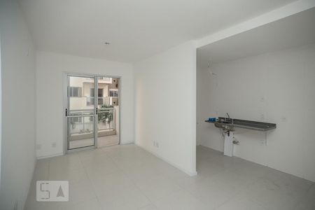Sala de apartamento à venda com 2 quartos, 60m² em Todos Os Santos, Rio de Janeiro