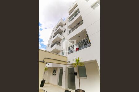 Apartamento à venda com 93m², 2 quartos e 1 vaga Apartamento à venda com 93m², 2 quartos e 1 vagaFachada