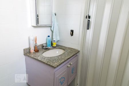 Casa à venda com 350m², 4 quartos e 3 vagas Casa à venda com 350m², 4 quartos e 3 vagasBanheiro 2