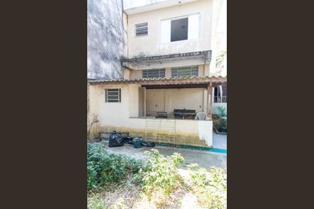 Casa à venda com 350m², 4 quartos e 3 vagas Casa à venda com 350m², 4 quartos e 3 vagasQuintal