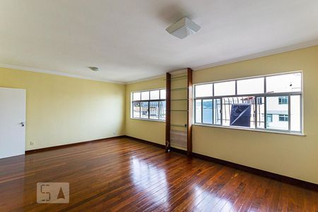 Apartamento para alugar com 130m², 3 quartos e 2 vagasSala