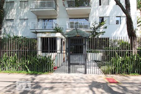 Apartamento para alugar com 70m², 2 quartos e 1 vaga Apartamento para alugar com 70m², 2 quartos e 1 vagaFachada