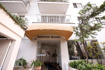 Apartamento para alugar com 70m², 2 quartos e 1 vaga Apartamento para alugar com 70m², 2 quartos e 1 vagaFachada