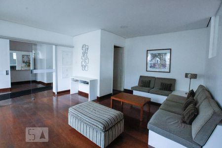 Apartamento para alugar com 70m², 2 quartos e 1 vaga Apartamento para alugar com 70m², 2 quartos e 1 vagaÁrea comum - Salão de festas