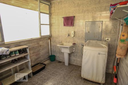 Casa à venda com 504m², 2 quartos e 2 vagas Casa à venda com 504m², 2 quartos e 2 vagasÁrea de serviço