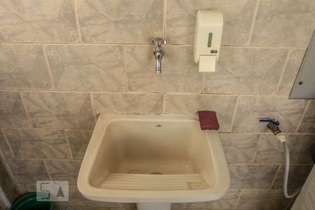 Casa à venda com 504m², 2 quartos e 2 vagas Casa à venda com 504m², 2 quartos e 2 vagasÁrea de serviço