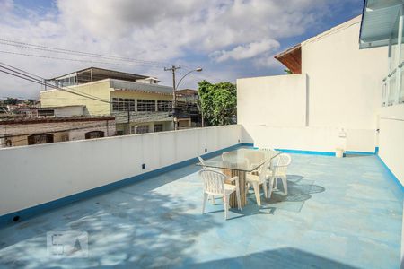 Casa à venda com 504m², 2 quartos e 2 vagas Casa à venda com 504m², 2 quartos e 2 vagasÁrea externa