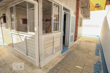 Casa à venda com 504m², 2 quartos e 2 vagas Casa à venda com 504m², 2 quartos e 2 vagasÁrea externa